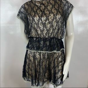 BLANC NOIR black and cream lace top. Sz L. LOOK NO FURTHER! Stunning!!